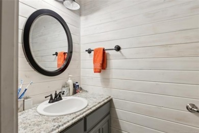 Beautifully remodeled full brick home nestled in a cul-de-sac on on Indian Springs Country Club in Oklahoma - for sale on GolfHomes.com, golf home, golf lot