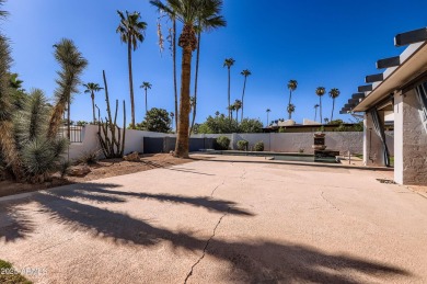 Beautiful home located across from the 9th hole of the Wigwam's on Wigwam Golf and Country Club in Arizona - for sale on GolfHomes.com, golf home, golf lot