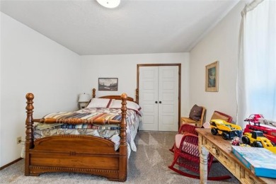 Beautifully remodeled full brick home nestled in a cul-de-sac on on Indian Springs Country Club in Oklahoma - for sale on GolfHomes.com, golf home, golf lot