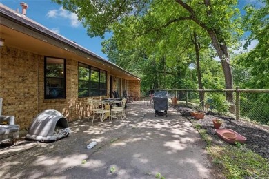 Beautifully remodeled full brick home nestled in a cul-de-sac on on Indian Springs Country Club in Oklahoma - for sale on GolfHomes.com, golf home, golf lot