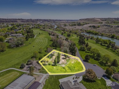 Beautiful building lots right on the golf course. Have the golf on Clear Lake Country Club in Idaho - for sale on GolfHomes.com, golf home, golf lot