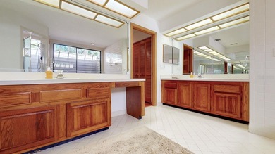 RARE AND DESIRABLE END UNIT ON AN OVERSIZED AND BEAUTIFULLY on East Lake Woodlands Country Club in Florida - for sale on GolfHomes.com, golf home, golf lot