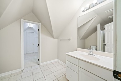 Beautifully maintained 5BD/4.5BA home located in the desirable on Deer Creek Golf Club in Tennessee - for sale on GolfHomes.com, golf home, golf lot