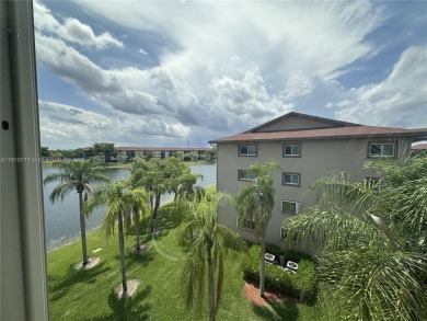 Completely remodeled 55+ condo, 2/2 Open concept 1,533 square on Flamingo Lakes Country Club in Florida - for sale on GolfHomes.com, golf home, golf lot