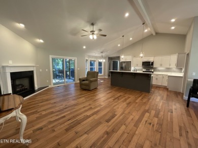 Like New Jones Bros Construction home in Fairfield Glade. (Owner on Stonehenge Golf Course in Tennessee - for sale on GolfHomes.com, golf home, golf lot