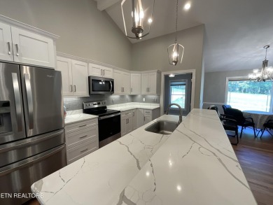 Like New Jones Bros Construction home in Fairfield Glade. (Owner on Stonehenge Golf Course in Tennessee - for sale on GolfHomes.com, golf home, golf lot