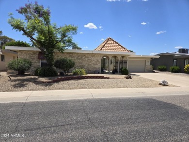 Amazing Golf Course property   Located on 15th tee of the Willow on Sun City-Willow Creek / Willow Brook  in Arizona - for sale on GolfHomes.com, golf home, golf lot