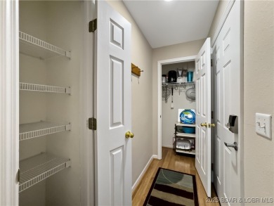 Whether you're looking for a weekend getaway, a permanent on Lake Valley Country Club in Missouri - for sale on GolfHomes.com, golf home, golf lot