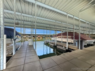 Whether you're looking for a weekend getaway, a permanent on Lake Valley Country Club in Missouri - for sale on GolfHomes.com, golf home, golf lot