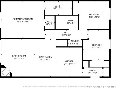 Whether you're looking for a weekend getaway, a permanent on Lake Valley Country Club in Missouri - for sale on GolfHomes.com, golf home, golf lot