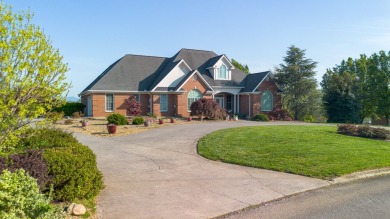Awesome Patriot Hills Golf Course Home!  This home overlooks # on Patriot Hills Golf Club in Tennessee - for sale on GolfHomes.com, golf home, golf lot