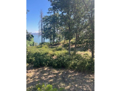OVER AN ACRE OF WATERFRONT - BUILD ON THE LAKE WITH AMAZING on Running Y Ranch Resort in Oregon - for sale on GolfHomes.com, golf home, golf lot