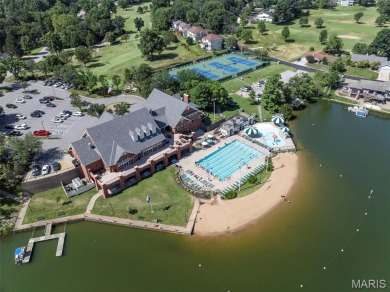 Live where others dream of! This updated 2 bed, 1 bath condo in on Lake Saint Louis Par 3 in Missouri - for sale on GolfHomes.com, golf home, golf lot