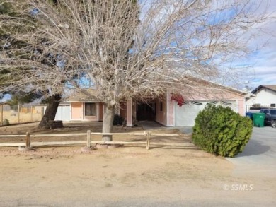 Large and spacious home with 3 BR/ 2 Ba, office, indoor laundry on Tierra Del Sol Golf Course in California - for sale on GolfHomes.com, golf home, golf lot