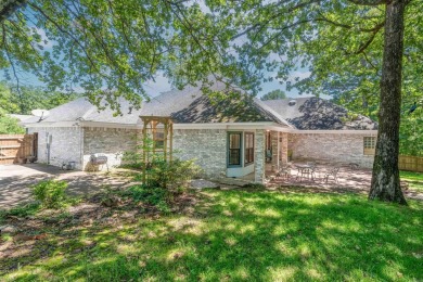 Don't Miss out on this Beautiful - one Level Home in a Very on Pleasant Valley Country Club in Arkansas - for sale on GolfHomes.com, golf home, golf lot