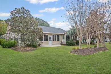 Discover this beautifully maintained Hamilton/Jefferson model in on Okatie Creek Golf Club in South Carolina - for sale on GolfHomes.com, golf home, golf lot