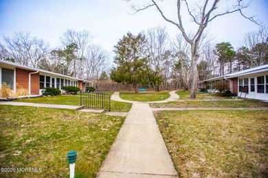 Adorable 2-bedroom, 1 full bathroom condo with plenty of light on Leisure Village East in New Jersey - for sale on GolfHomes.com, golf home, golf lot