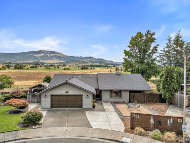Amazing Centennial Golf Course views span the entire back of on Centennial Golf Club in Oregon - for sale on GolfHomes.com, golf home, golf lot