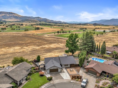 Amazing Centennial Golf Course views span the entire back of on Centennial Golf Club in Oregon - for sale on GolfHomes.com, golf home, golf lot