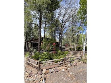 Beautiful spacious lot in the highly sought-after Animal Hill on Pinewood Country Club in Arizona - for sale on GolfHomes.com, golf home, golf lot