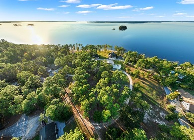 Look no further, discover the ultimate canvas for your dream on Rayburn Country Club in Texas - for sale on GolfHomes.com, golf home, golf lot