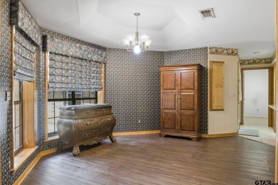 This 4 bedrooms, 3 bathrooms (one is a Jack and Jill) home on Mount Pleasant Country Club in Texas - for sale on GolfHomes.com, golf home, golf lot