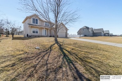 Kari Lukowski, M: , Kari.Lukowski,   - Spacious 2-story in Lake on Lake Ridge Country Club in Nebraska - for sale on GolfHomes.com, golf home, golf lot