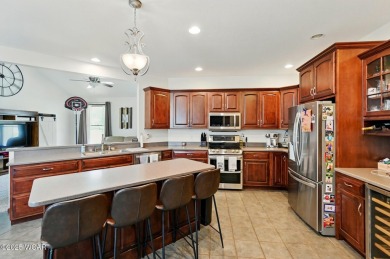 Welcome to 3901 Willow Oak Trl - where comfort, elegance, and on Tamarac Golf Club - Tamarac in Ohio - for sale on GolfHomes.com, golf home, golf lot