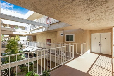 MOUNTAIN VIEW! Garden Villa with largest (1335 sqft) floor plan on Leisure Village Par 3 Golf Course in California - for sale on GolfHomes.com, golf home, golf lot