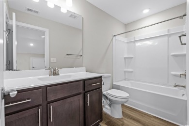 Beautiful, like-new 3 bedroom, 3 bath home in the amenity-rich on Eagle Nest Golf Club in South Carolina - for sale on GolfHomes.com, golf home, golf lot
