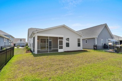 Beautiful, like-new 3 bedroom, 3 bath home in the amenity-rich on Eagle Nest Golf Club in South Carolina - for sale on GolfHomes.com, golf home, golf lot