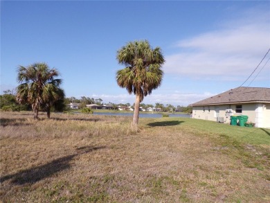 This lot is on a quiet street that would be a great place to on Rotonda Golf and Country Club The Palms Course in Florida - for sale on GolfHomes.com, golf home, golf lot