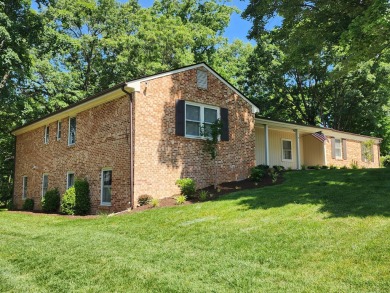 Prime Location in Fairway Forrest, Hidden Valley School District on Hidden Valley Country Club in Virginia - for sale on GolfHomes.com, golf home, golf lot