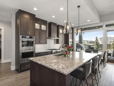 Custom single-level home on a premier flat lot overlooking the on The Club At Pronghorn Golf Course in Oregon - for sale on GolfHomes.com, golf home, golf lot