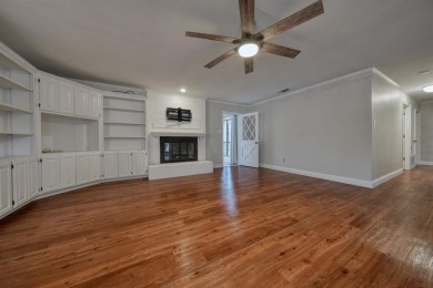 Don't Miss Out on This Wonderful Hideaway Home!

Discover on Hide-A-Way Lake Golf Course in Texas - for sale on GolfHomes.com, golf home, golf lot