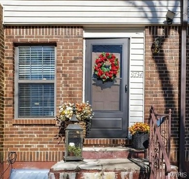 Welcome to Raintree Village Condominiums!  This 2-bedroom, 1 on Raintree Country Club in Missouri - for sale on GolfHomes.com, golf home, golf lot