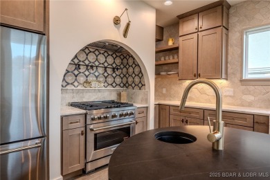 MOTIVATED SELLER! This stunning 5,500 sq ft home offers a blend on The Club At Porto Cima in Missouri - for sale on GolfHomes.com, golf home, golf lot