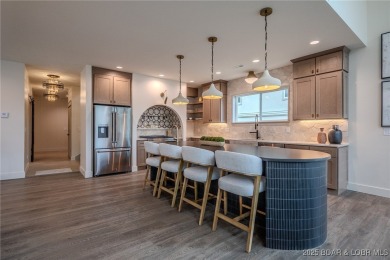 MOTIVATED SELLER! This stunning 5,500 sq ft home offers a blend on The Club At Porto Cima in Missouri - for sale on GolfHomes.com, golf home, golf lot