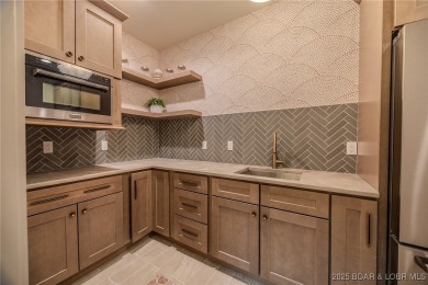 MOTIVATED SELLER! This stunning 5,500 sq ft home offers a blend on The Club At Porto Cima in Missouri - for sale on GolfHomes.com, golf home, golf lot