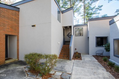 This meticulously maintained one story condo is located in the on Carolina Trace Country Club in North Carolina - for sale on GolfHomes.com, golf home, golf lot