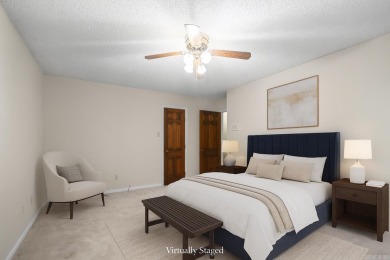 This well maintained 3-bedroom, 2.5-bath home offers tons of on Foxwood Golf Club in Arkansas - for sale on GolfHomes.com, golf home, golf lot