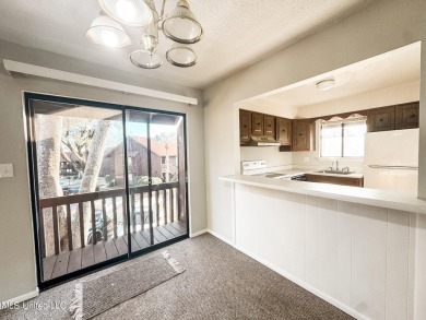 JUST REDUCED To SELL! 2 BEDROOM/ 2 BATH CONDO WITH AMAZING VIEWS on Diamondhead Country Club in Mississippi - for sale on GolfHomes.com, golf home, golf lot