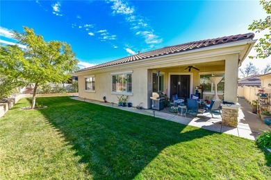 Welcome to this stunning 2-bedroom plus den, 2.5 bath residence on Oak Valley Golf Club in California - for sale on GolfHomes.com, golf home, golf lot