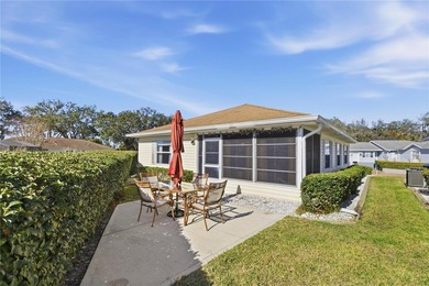 Welcome Home! LOVELY VILLA BEING OFFERED FULLY FURNISHED AND on The Links of Spruce Creek in Florida - for sale on GolfHomes.com, golf home, golf lot