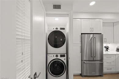 Beautifully renovated first-floor 2-bedroom, 2-bath condominium on Spring Run Golf Club in Florida - for sale on GolfHomes.com, golf home, golf lot