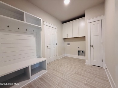 FRIDGE + $15,000 BUYER INCENTIVE! - Use as YOU Choose! Options on Kings Grant Golf and Country Club in North Carolina - for sale on GolfHomes.com, golf home, golf lot