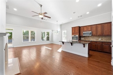 Welcome to this well maintained Beachwood Floorplan in Cresswind on Lanier Island Legacy Golf Couorse in Georgia - for sale on GolfHomes.com, golf home, golf lot