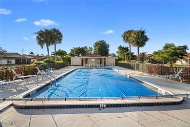 DON'T MISS this Showstopper! 3 BR / 3 FULL BATHS / 2 CAR GARAGE on Whiskey Creek Country Club in Florida - for sale on GolfHomes.com, golf home, golf lot