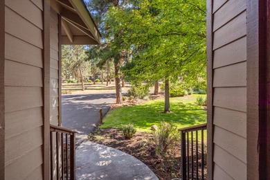 GREAT PRICE AND LOCATION - DUPLEX TOWNHOME WITH GARAGE AT THE on Running Y Ranch Resort in Oregon - for sale on GolfHomes.com, golf home, golf lot