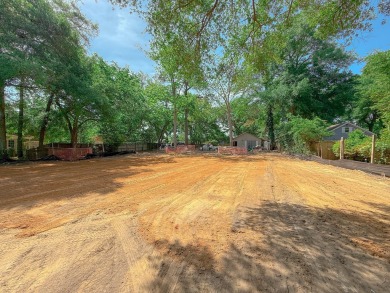 Sought-after Bayview Acres neighborhood in the heart of Mount on Patriots Point Links on Charleston Harbor in South Carolina - for sale on GolfHomes.com, golf home, golf lot